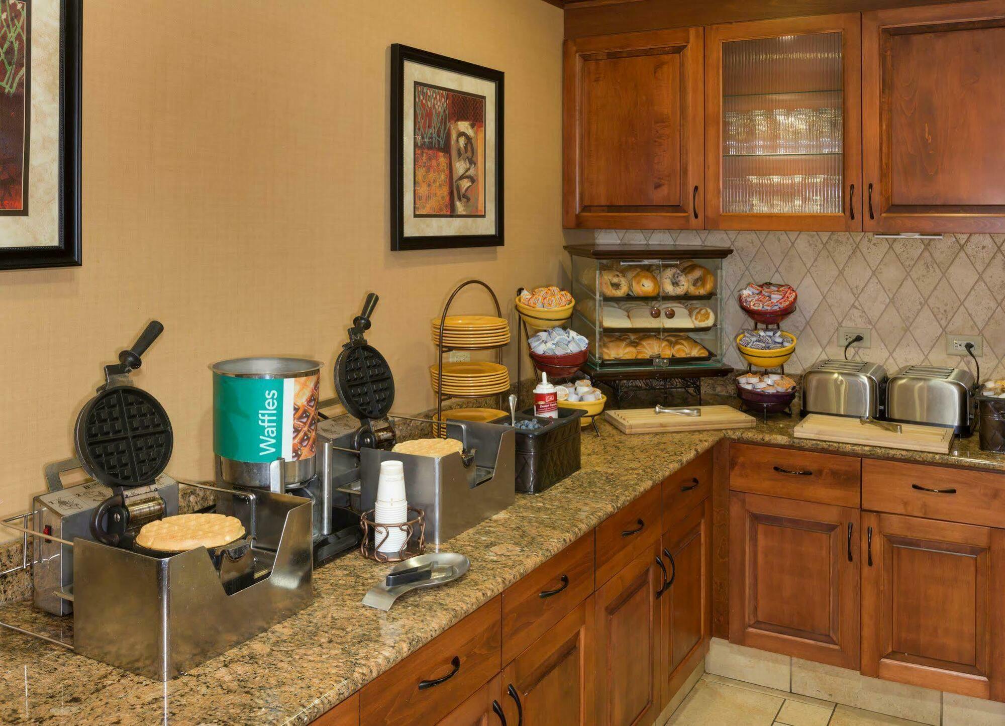 Homewood Suites By Hilton Cleveland-Beachwood Ngoại thất bức ảnh